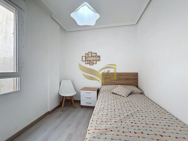 Ático en venta en  Travesía Santa Trinidad, Torrevieja photo 4