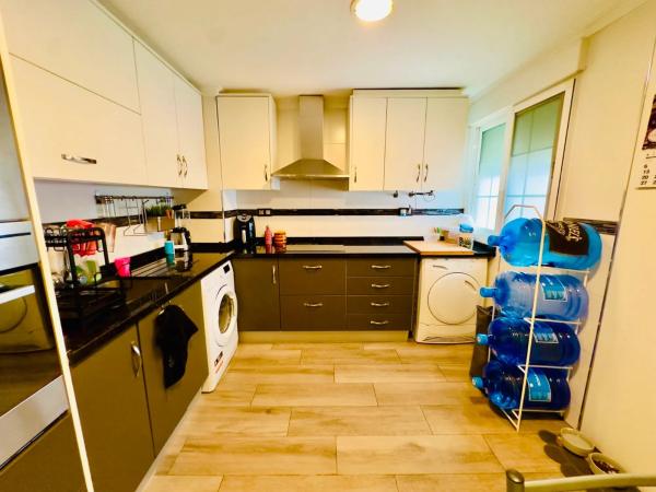 Sale of flat in Barrio Centro - Muelle Pesquero, Torrevieja
 photo 4