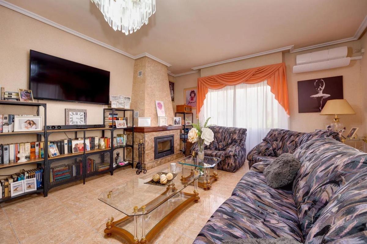 Venta de piso en Calle Patricio Perez, Torrevieja
photo 1