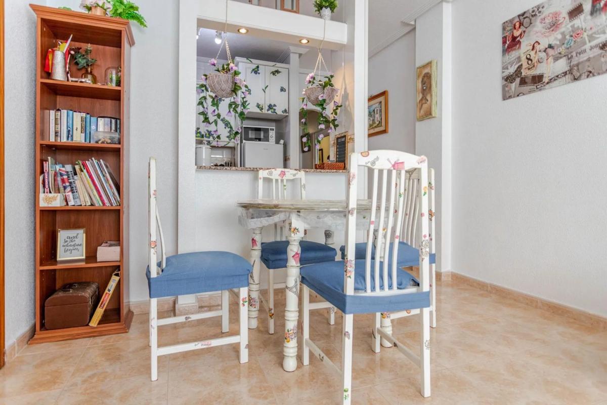 Venta de piso en Calle del Huerto, Torrevieja
photo 4