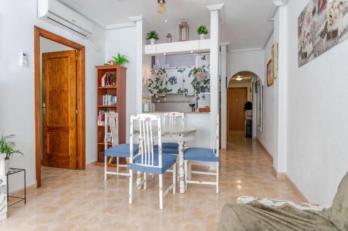 Venta de piso en Calle del Huerto, Torrevieja
photo 5