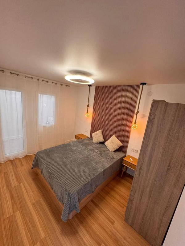 Sale of independent chalet in Barrio El Molino, Torrevieja
 photo 3
