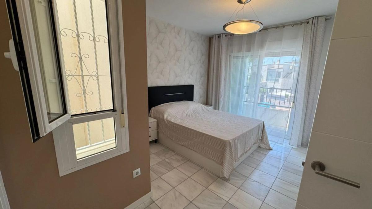 Продажа отдельного шале в  Barrio El Molino, Торревьеха photo 4