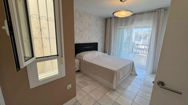 Chalet independiente en venta en Barrio El Molino, Torrevieja photo 4