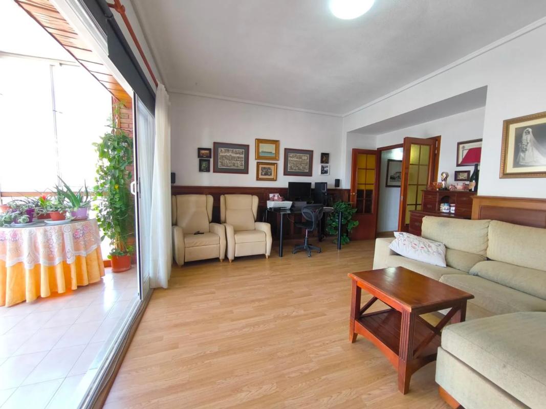 Sale of apartment in Barrio Centro - Muelle Pesquero, Torrevieja
photo 1