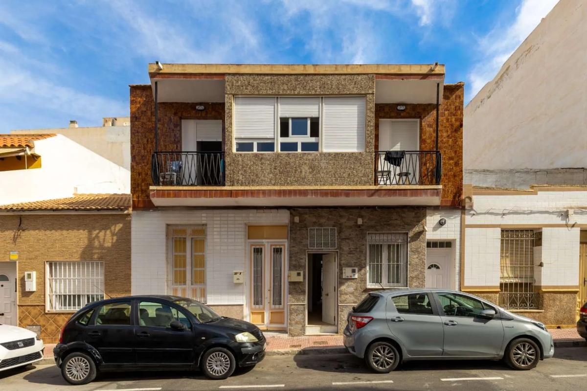 Propiedades en venta y alquiler en España photo 1