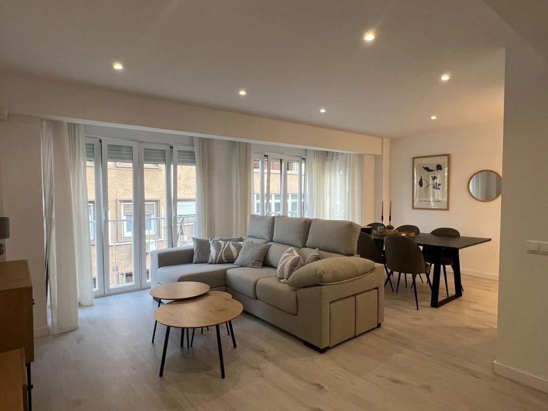 Продажа квартиры на Calle Ramón Gallud, 52, Торревьеха
 photo 2