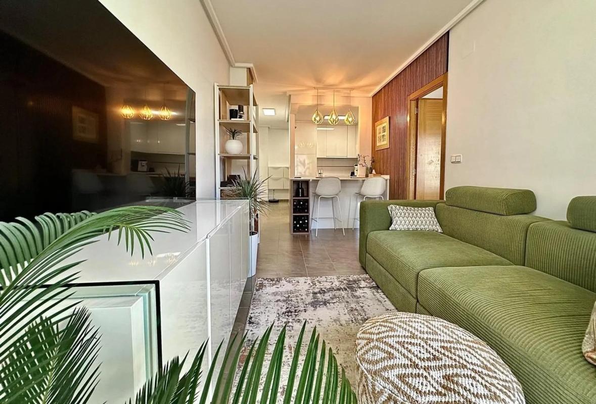 Venta de piso en Barrio Puerto Deportivo, Torrevieja
photo 2