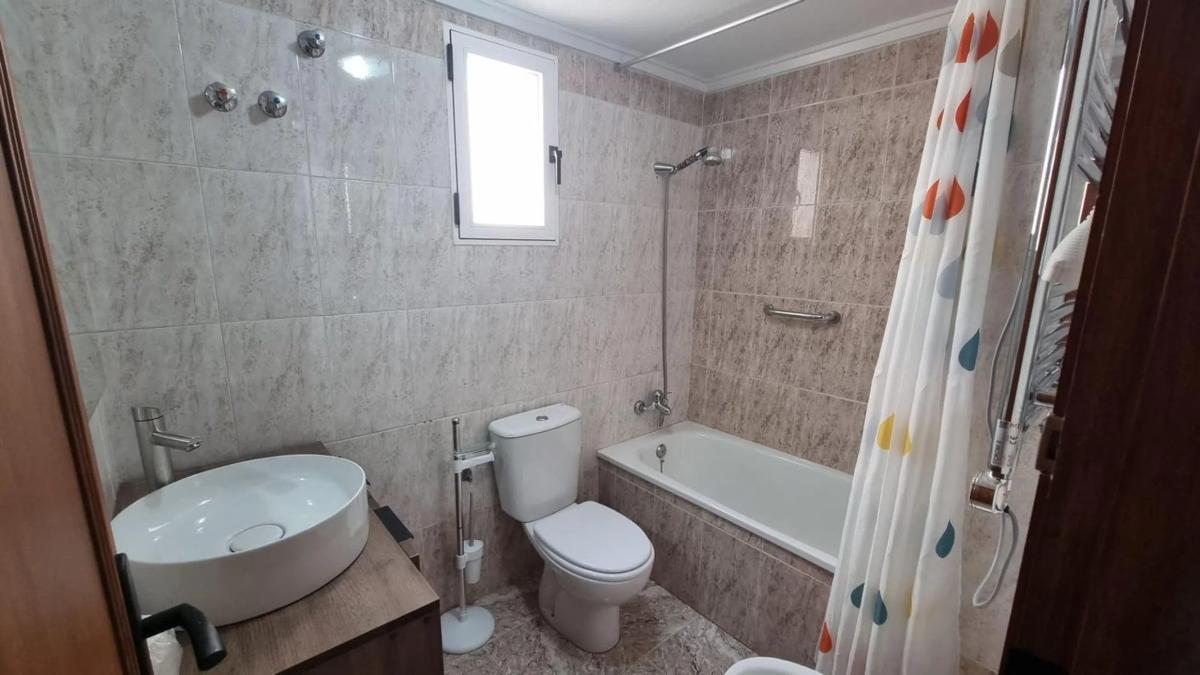 Venta de piso en Barrio El Acequión, Torrevieja
photo 5