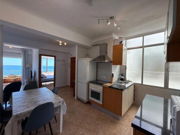 Apartment for sale in  Avenida Desiderio Rodríguez, Torrevieja photo 2
