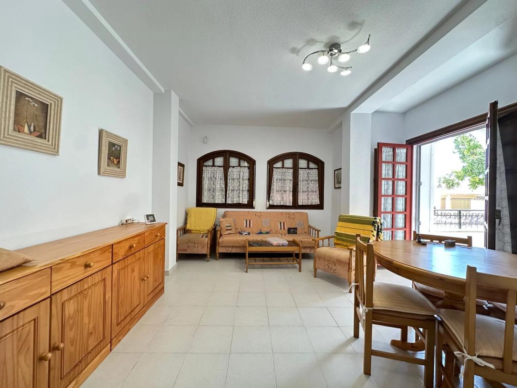 Venta de piso en Calle Montesinos, 37 b, Torrevieja
photo 2