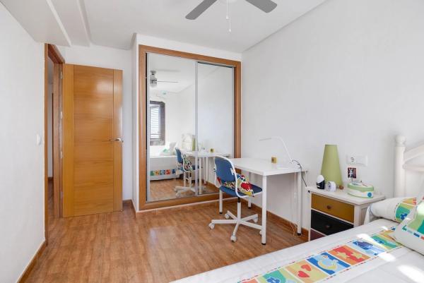 Apartment for sale in  Barrio El Acequión, Torrevieja photo 1
