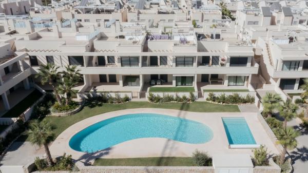 Apartment for sale in  Ramon Rubial, 3, Torrevieja photo 3