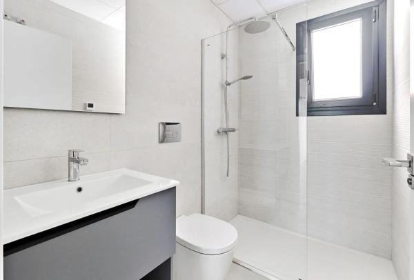 Apartment for sale in  Ramon Rubial, 3, Torrevieja photo 4