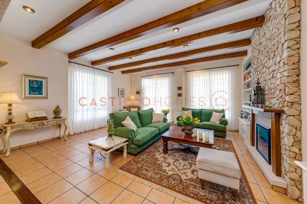 Chalet wolnostojący na sprzedaż w  Calle Mar Rojo, 1, Torrevieja photo 3