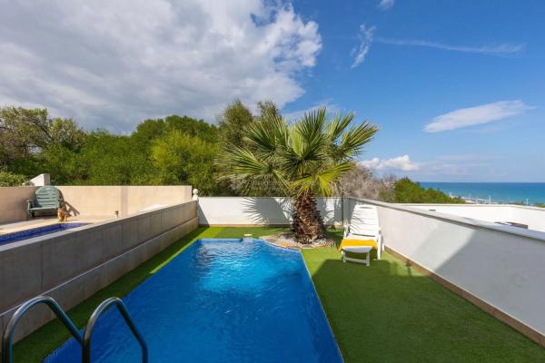 Terraced house for sale at  Calle Soria, 54 , Torrevieja photo 1