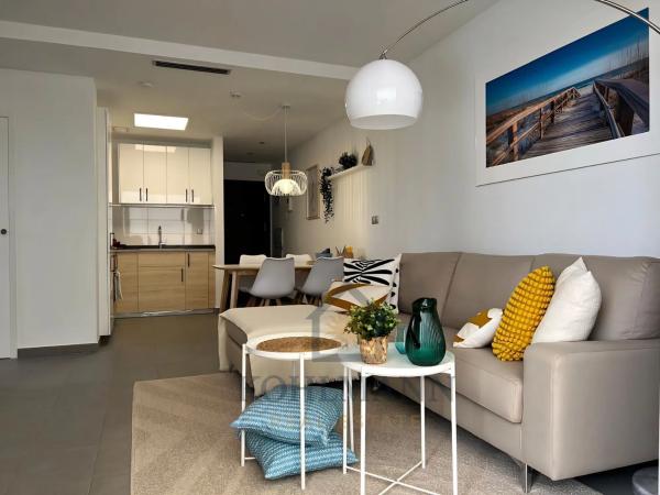 Квартира на продажу на  Calle del Delfín, 3, Торревьеха photo 1