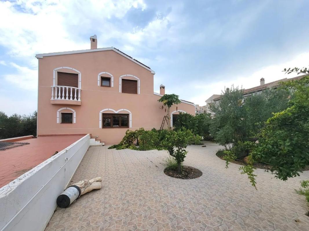 Venta de chalet independiente en Barrio Cabo Cervera, Torrevieja
photo 2