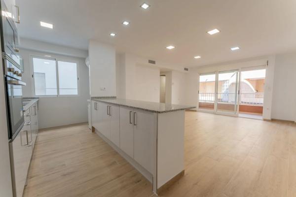 Mieszkanie na sprzedaż w  Barrio Gaspar Perrelló, Torrevieja photo 2