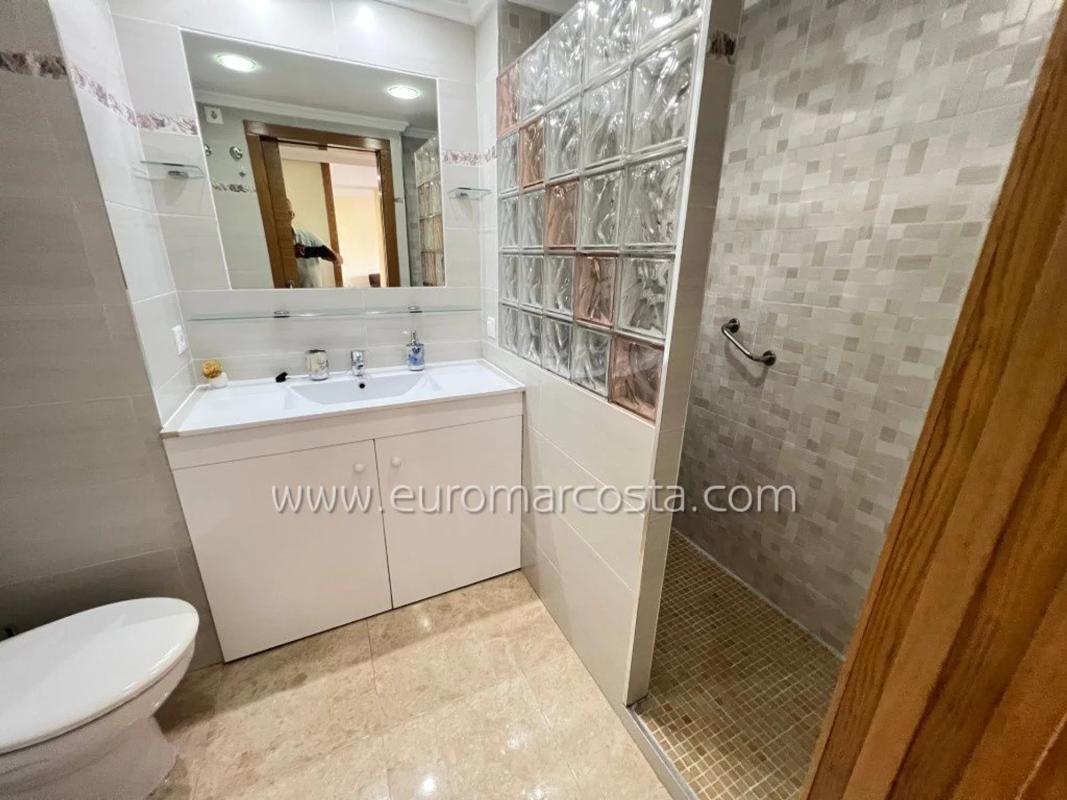 Продажа квартиры на Avenida de los españoles, 14, Торревьеха
photo 5