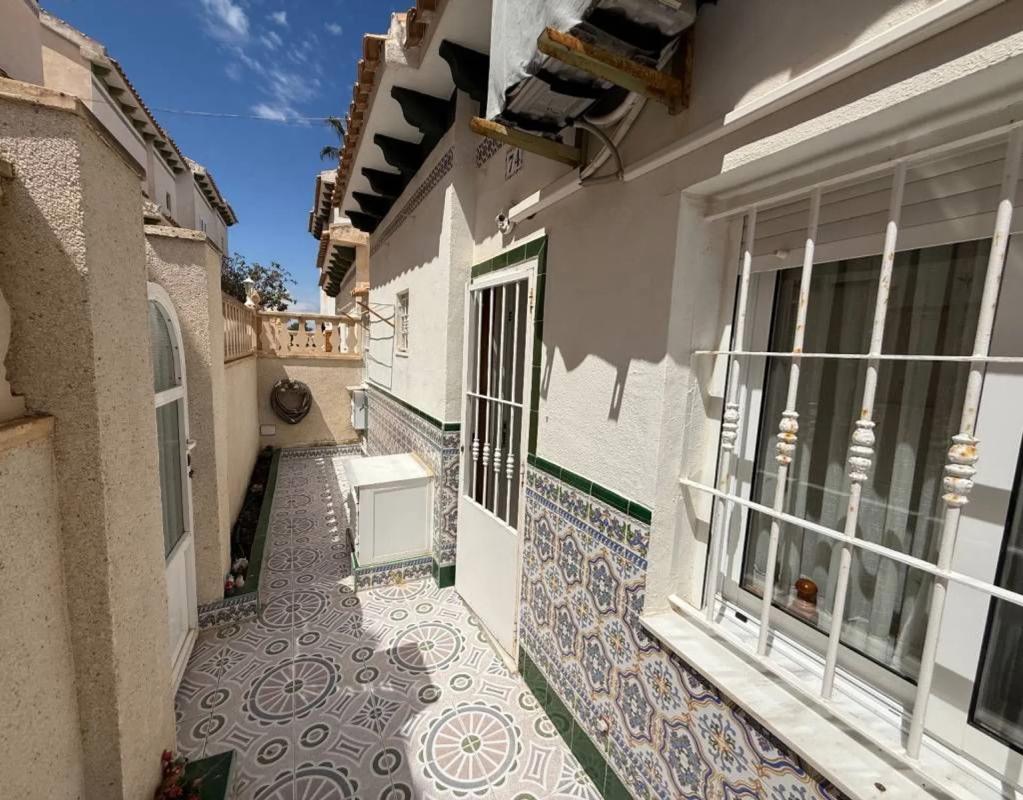 Properties for sale and rent in Spain photo 5