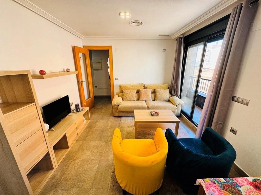 Venta de piso en Avenida del Mediterráneo, Torrevieja
photo 3
