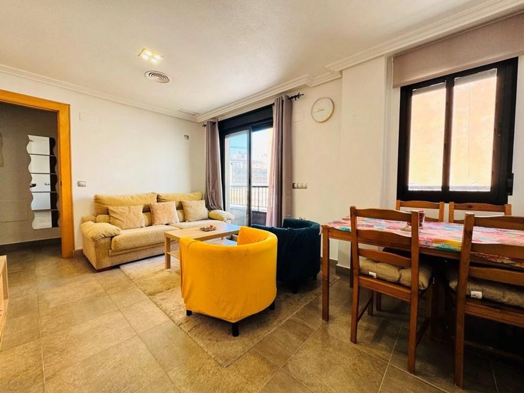 Venta de piso en Avenida del Mediterráneo, Torrevieja
photo 4
