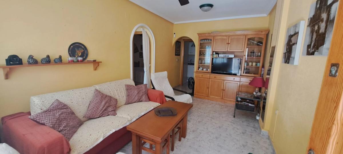 Продажа квартиры на Calle Adrian, 5, Торревьеха
photo 2