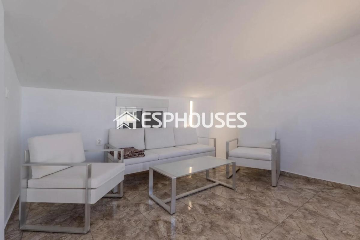 Venta de chalet independiente en Barrio Los Europeos, Torrevieja
photo 3