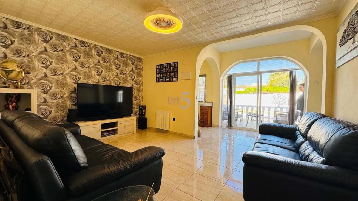 Venta de chalet independiente en Barrio La Siesta - El Salado - Torreta, Torrevieja
photo 5