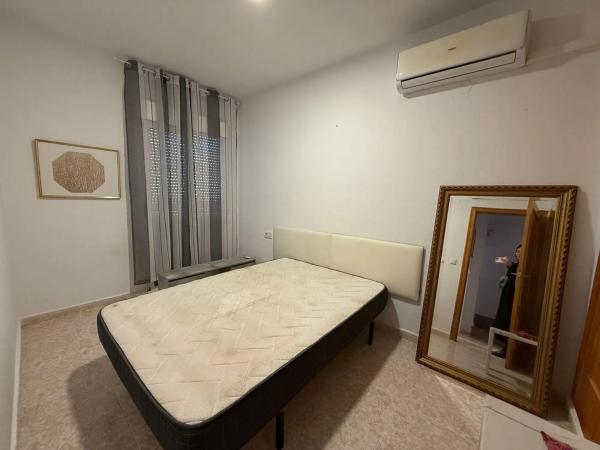 Independent chalet for sale in Barrio La Siesta - El Salado - Torreta, Torrevieja
 photo 2