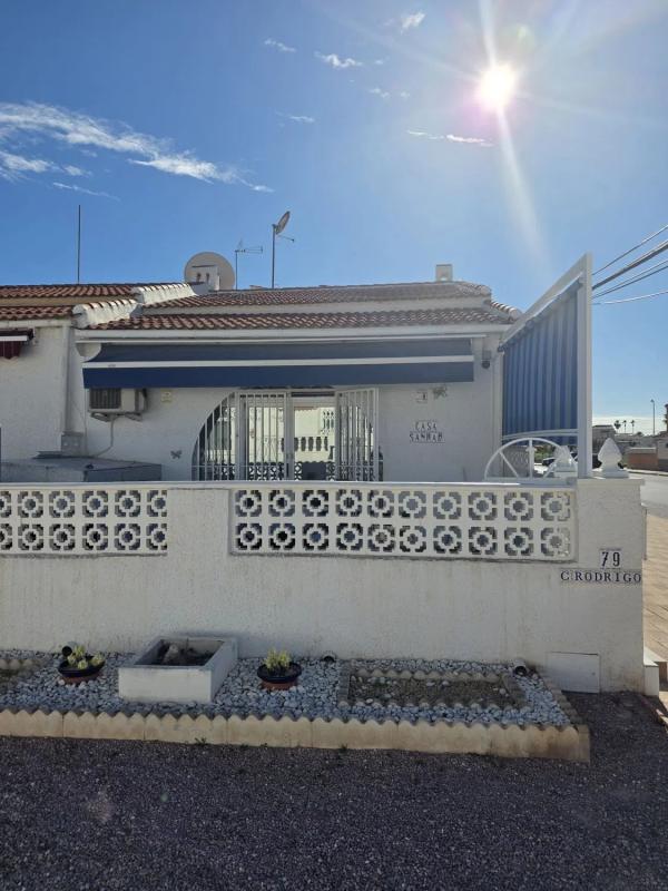 Venta de chalet independiente en Calle Elgar, Torrevieja
 photo 5