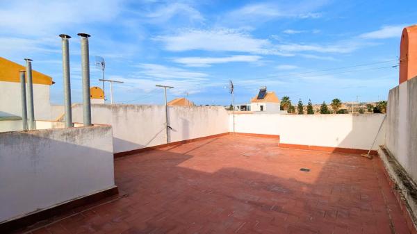 Ático en venta en  Calle Río Danubio, Torrevieja photo 1