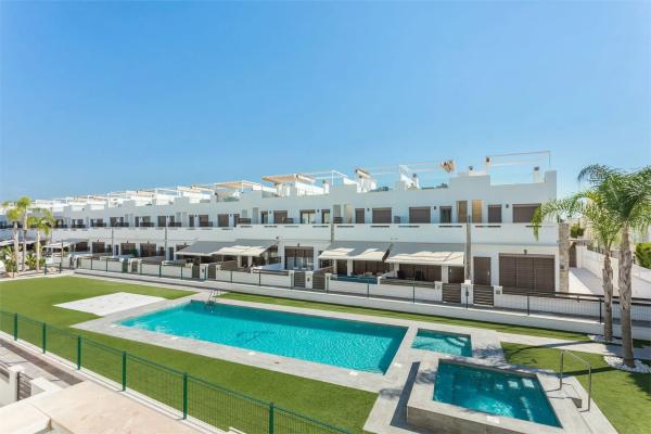 Четырехквартирный дом на продажу на Avenida Ramón del Valle Inclán - Torreta , Торревьеха photo 1
