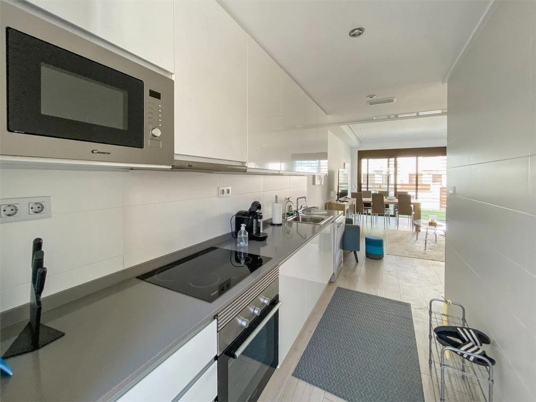 Sale of townhouse in  Avenida Ramón del Valle Inclán - Torreta , Torrevieja photo 5