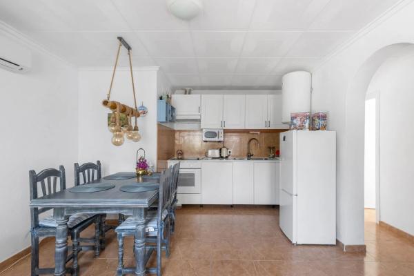 Mieszkanie na sprzedaż w  Calle Rodrigo, 417, Torrevieja photo 1