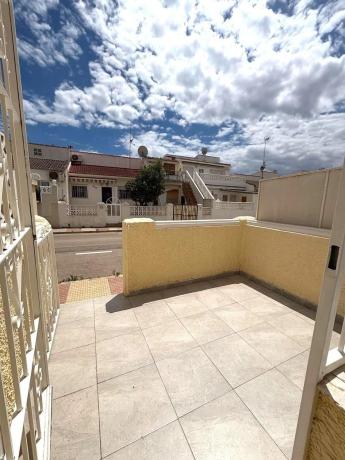 Duplex na sprzedaż w Avenida de Europa, Torrevieja photo 1