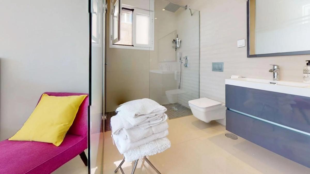 Venta de chalet independiente en Avenida Ramón del Valle Inclán - Torreta, 8, Torrevieja
photo 2