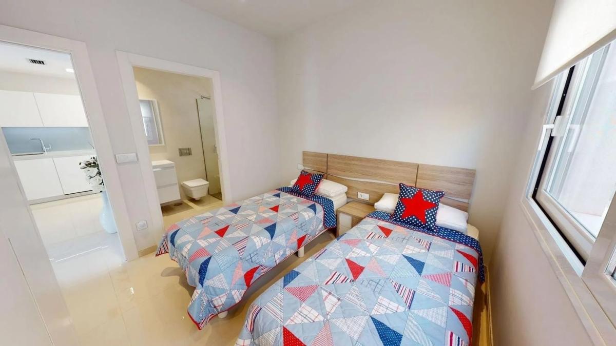 Venta de chalet independiente en Avenida Ramón del Valle Inclán - Torreta, 8, Torrevieja
photo 5