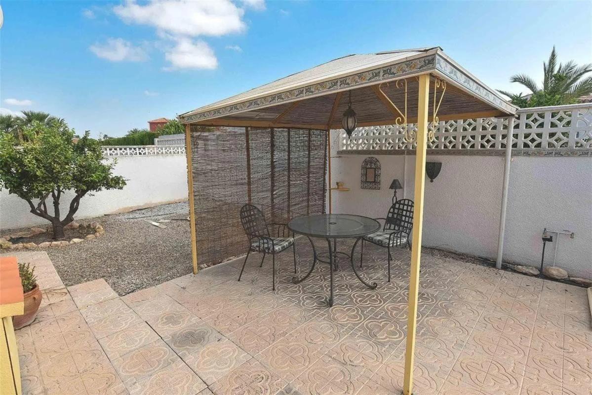 Venta de chalet independiente en Barrio La Siesta - El Salado - Torreta, Torrevieja
photo 3
