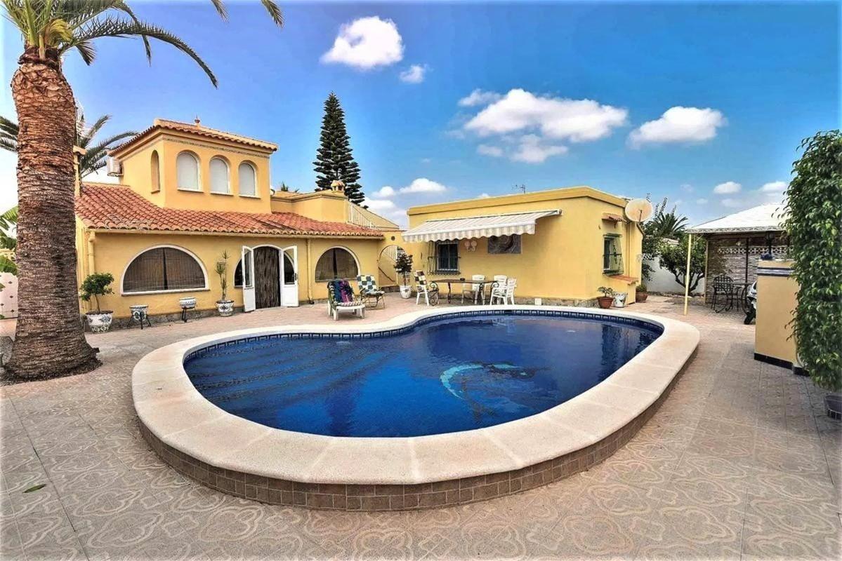 Venta de chalet independiente en Barrio La Siesta - El Salado - Torreta, Torrevieja
photo 5