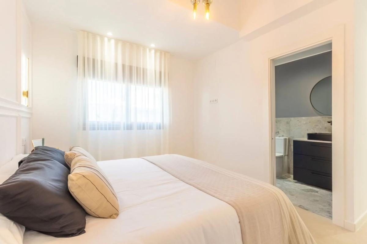 Venta de chalet adosado en Calle Strauss, 41 , Torrevieja photo 5