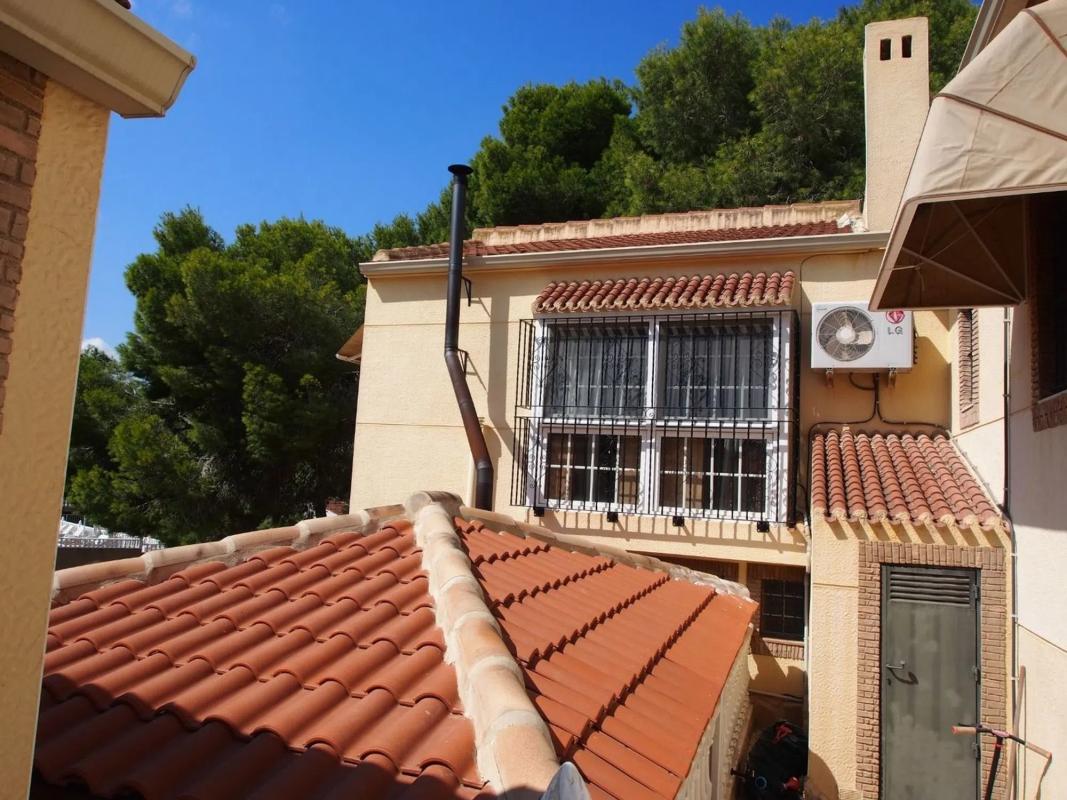 Sale of independent chalet in Avenida Tomas Martinez Domenech, 69, Torrevieja
 photo 5
