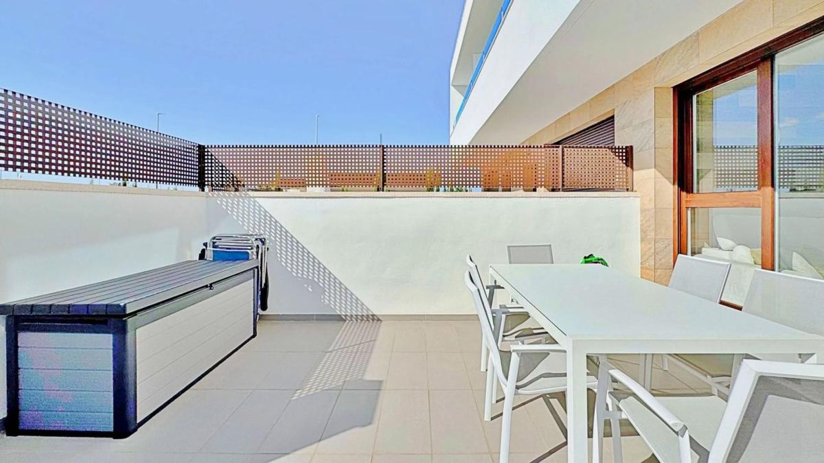 Sprzedaż szeregowego domku w  Calle Teide , Torrevieja photo 3