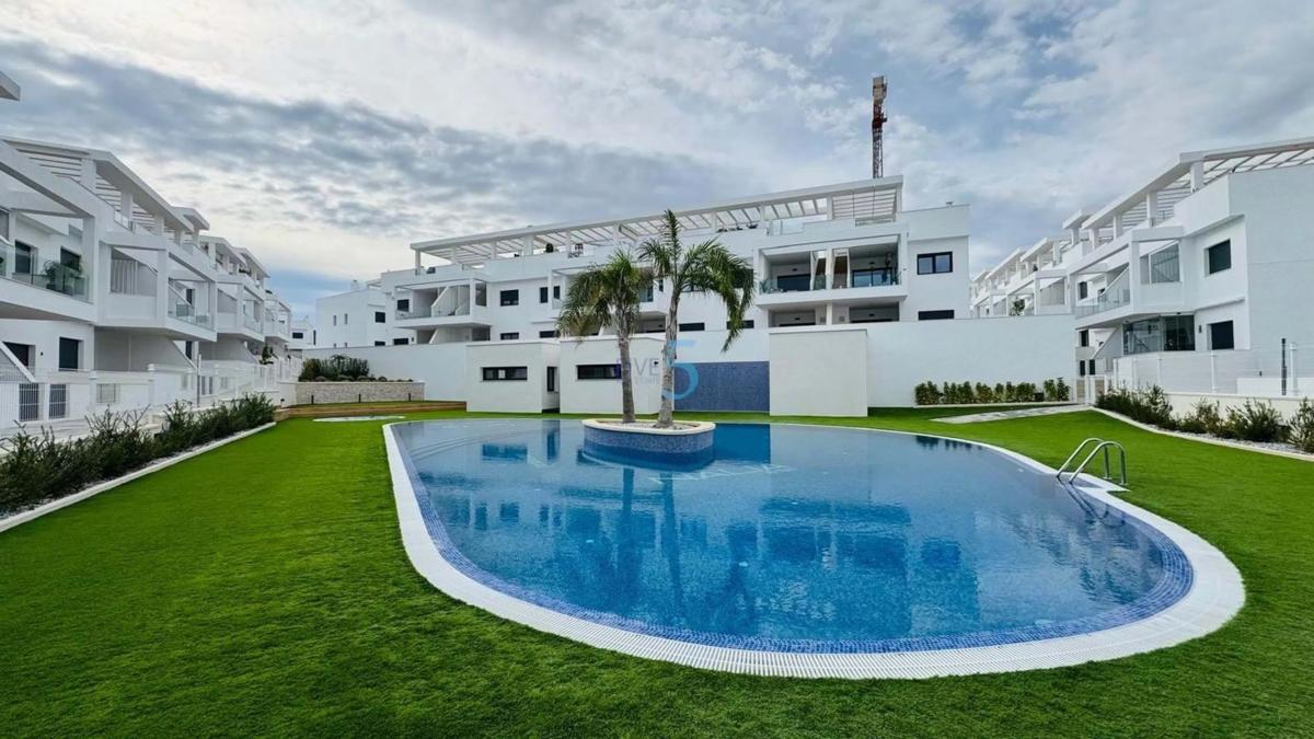 Venta de piso en Barrio Los Balcones - Los Altos del Edén, Torrevieja
 photo 3