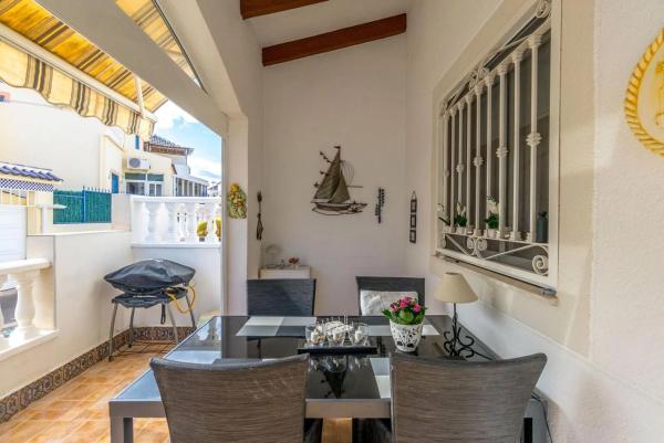 Четырехквартирный дом на продажу на  Barrio Los Balcones - Los Altos del Edén , Торревьеха photo 4