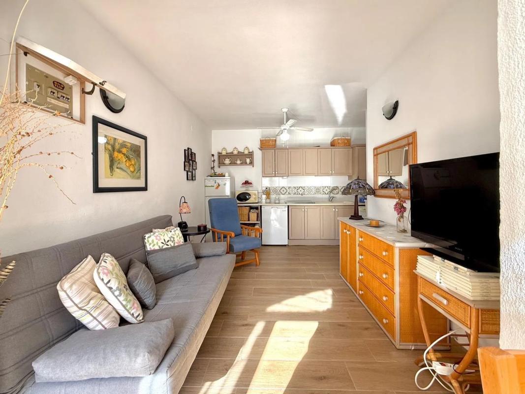 Venta de piso en Urbanización Lago Jardín, 58, Torrevieja
 photo 3
