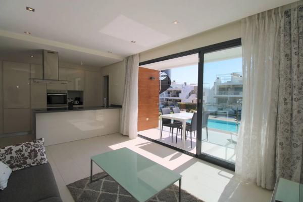 Квартира на продажу на  Barrio Los Balcones - Los Altos del Edén, Торревьеха photo 2
