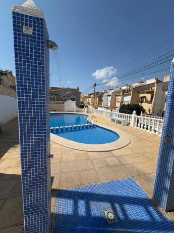 Четырехквартирный дом на продажу на  Barrio Los Balcones - Los Altos del Edén , Торревьеха photo 3