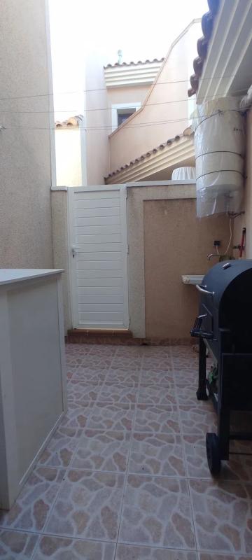 Sale of townhouse in Calle Veleta, 69 , Torrevieja photo 1